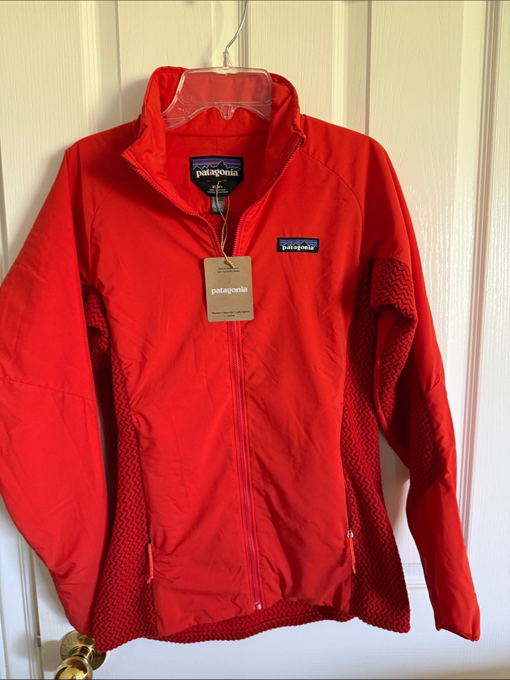 Patagonia Women's Nano-Air Light Hybrid Jacket - Full Zip
Style 84353  SZRD